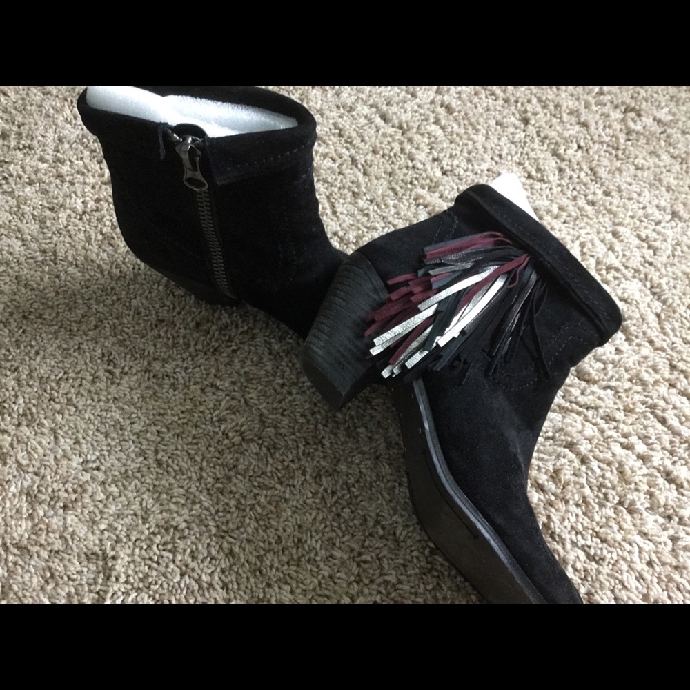 Sam Edelman fringe black suede